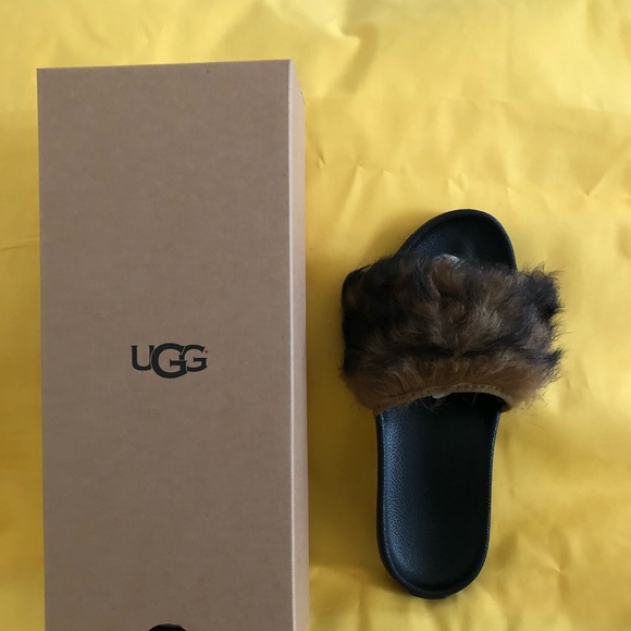 UGG Shoes - Ugg fur slides